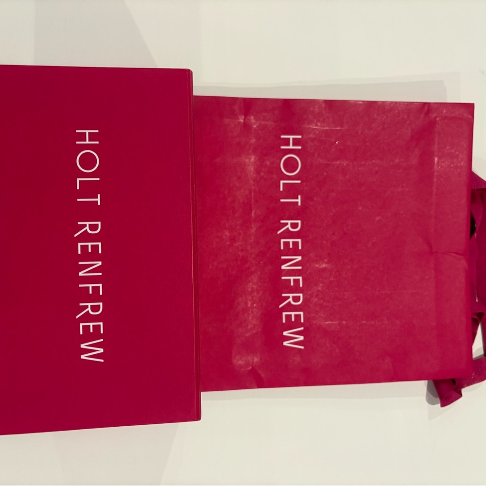 (FREE if bundled with purchase) Holt Renfrew paper bag and box.